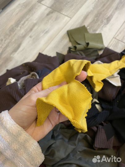 Обрезки и лоскуты ткани для рукоделия