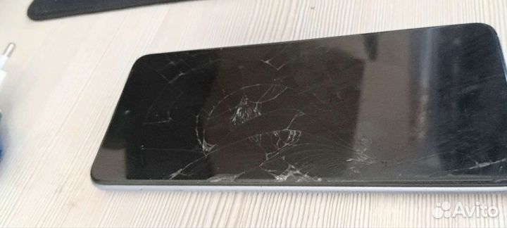 TECNO Pova 2, 4/64 ГБ