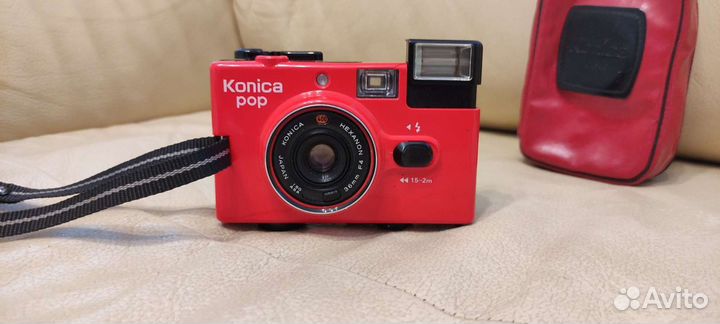 Konica pop red