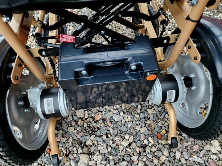 Инвалидная коляска с электроприводом