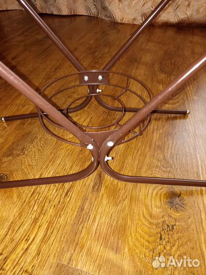 Подставка для цветов