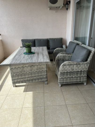 Квартира-студия, 65 м², 17/18 эт.