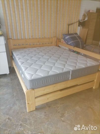 Деревянные кровати массив