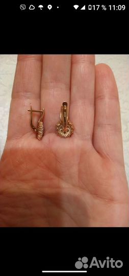 Серебряные серьги с фианитами новые