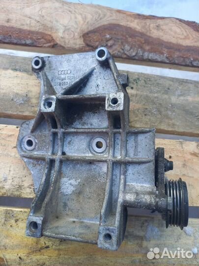 Кранштейн компрессор кондиционера volkswagen b5