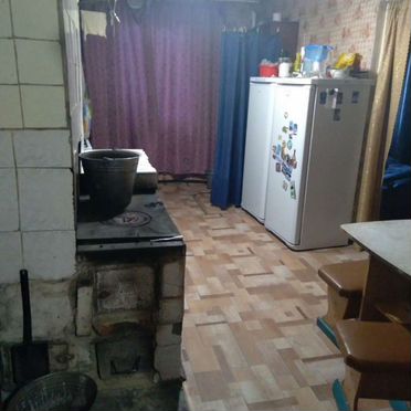 Комната 38 м² в 3-к., 1/1 эт.