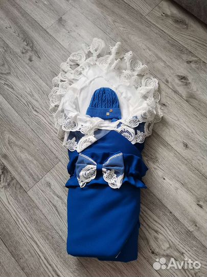 Уголок и бант на выписку