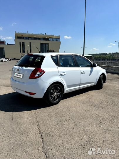 Kia Ceed 1.6 AT, 2010, 127 400 км