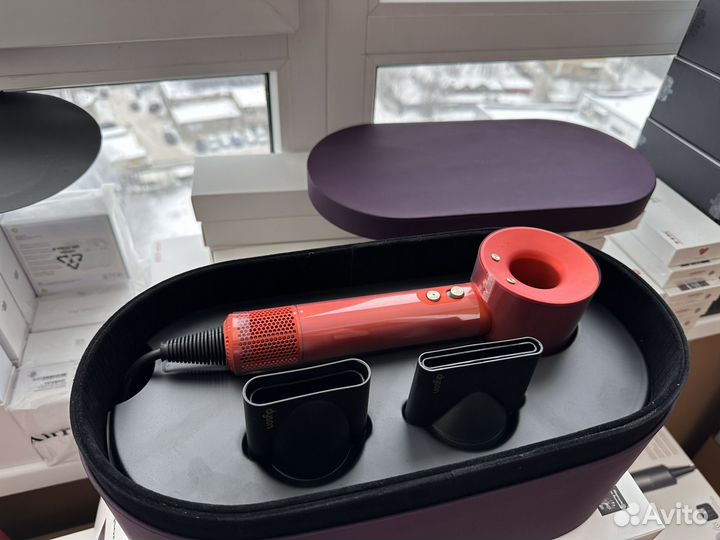 Фен dyson с кейсом (Малайзия, новый)