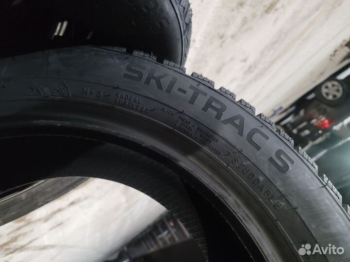 Armstrong Ski-Trac S 225/60 R17 103T