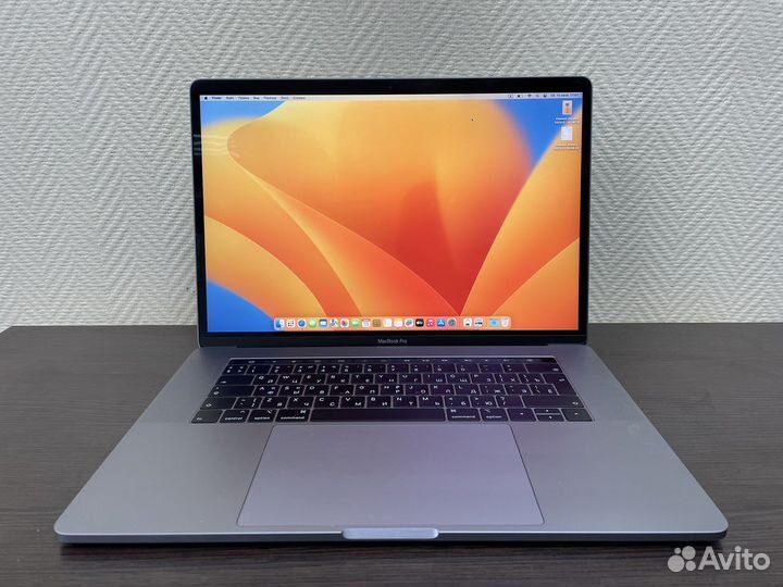 MacBook Pro 15 2019 Touch Bar (идеал)