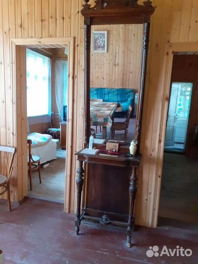 Старинный подзеркальник с зеркалом