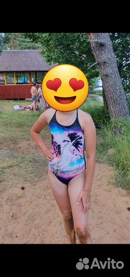 Купальник hm слитный на девочку 8-10 лет