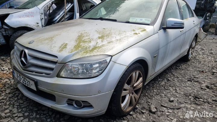 Дверь задняя правая mercedes benz C-class W204 201