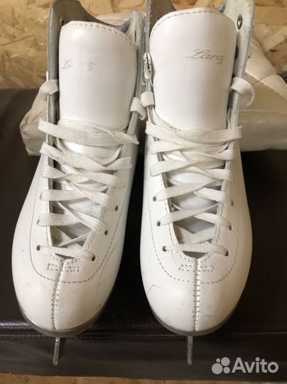 Коньки фигурные bladerunner р33