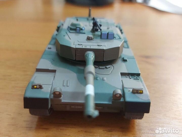 Модель танк Тип 90 Япония 1:72