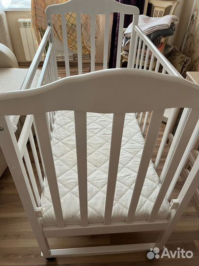 Детская кроватка