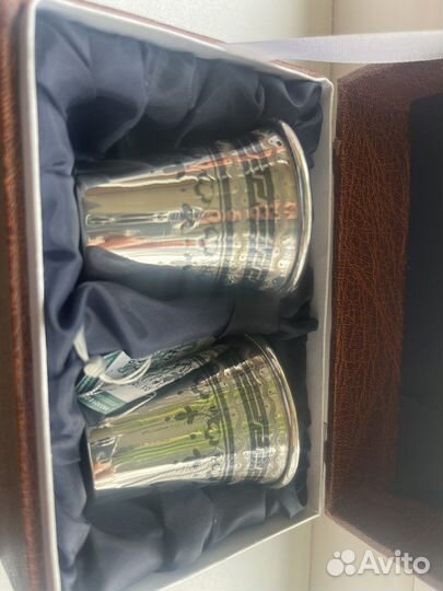 Серебряные стопки