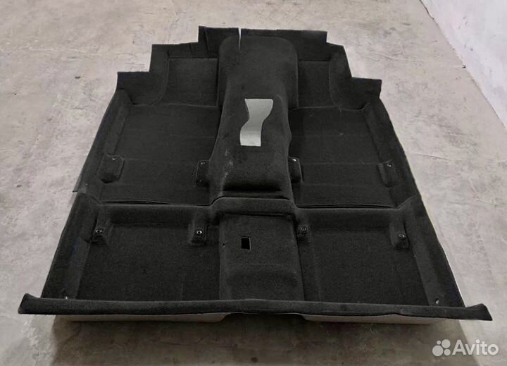 Ковер пола Нива 2121 люкс четырехслойный