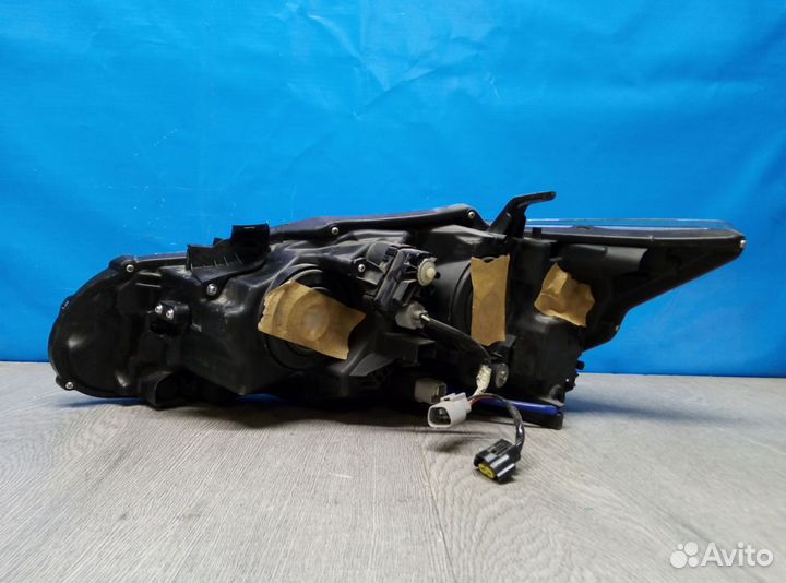 Фара правая Lexus CT 1 2010