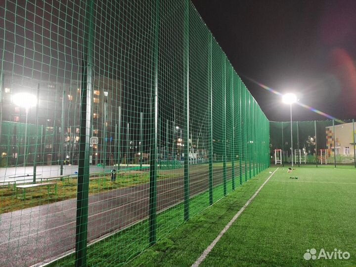 Сетка заградительная для спортплощадки