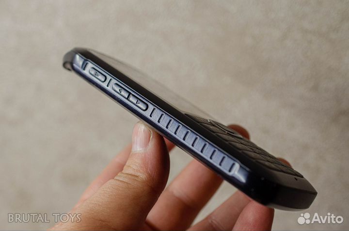 Samsung Xcover GT-B2710