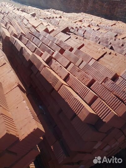 Кирпич строительный красный