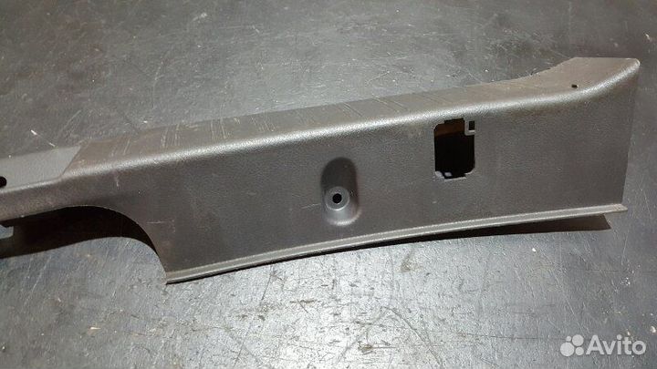 Накладка замка багажника Subaru Impreza Wrx Sti