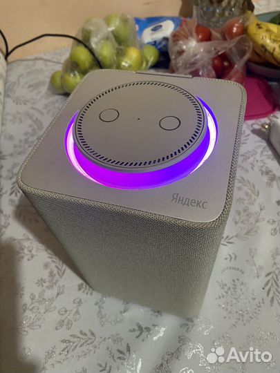 Умная колонка алиса макс