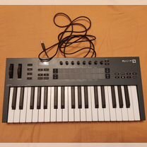 Novation Flkey37 midi клавиатура