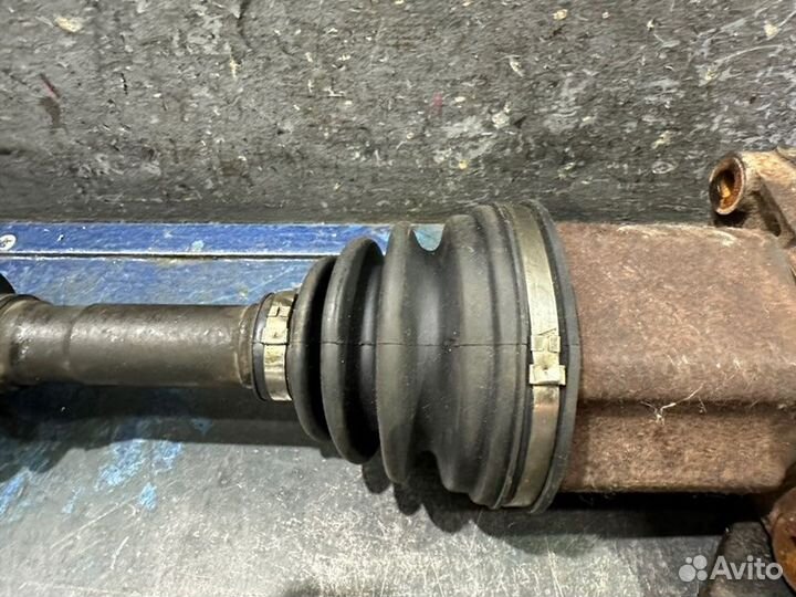 Привод передний правый Nissan X-Trail T31 2.0 M9R