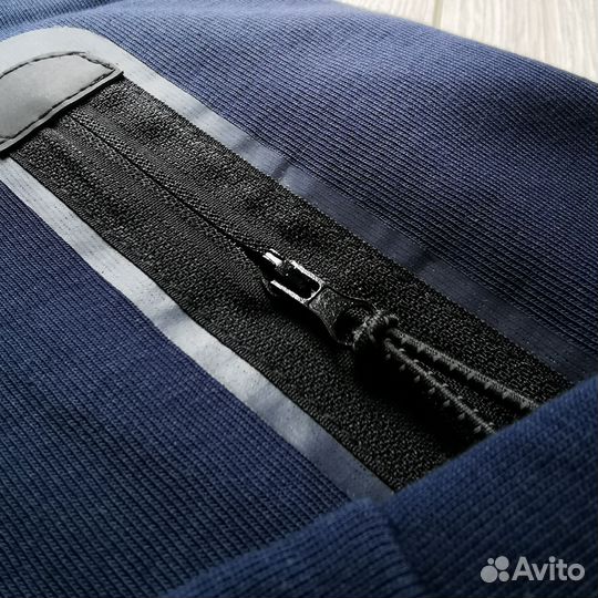 Спортивный костюм Nike Tech