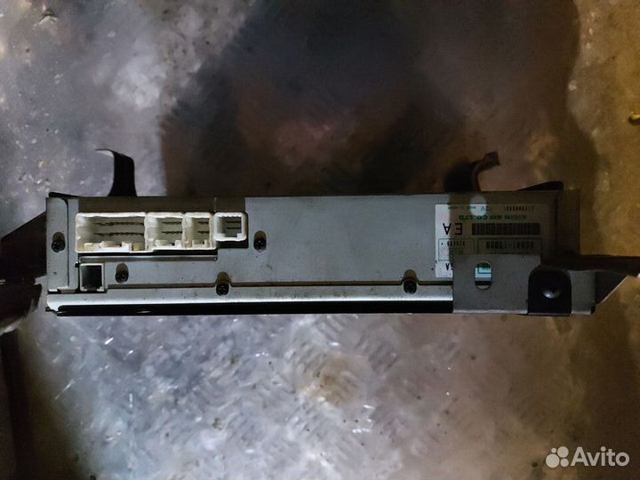 Блок навигации Toyota Land Cruiser (120) Prado 200