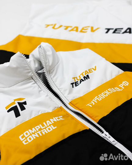 Пошив корпоративной одежды и мерча в Омске