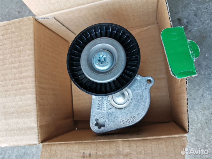 Натяжитель ремня поликлинового 534008130 lna