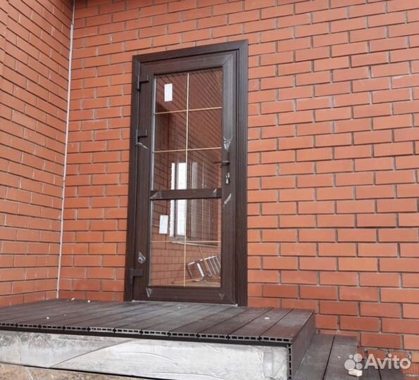 Пластиковые двери