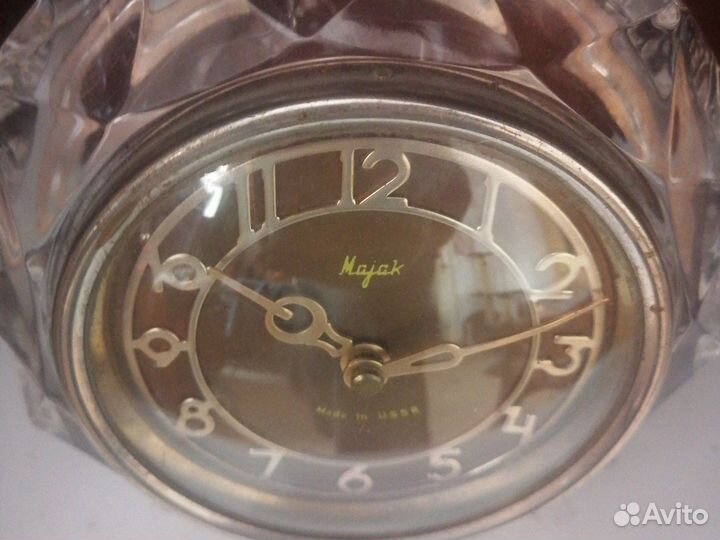 Часы настольные механические маяк СССР