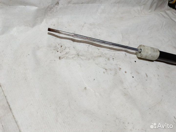 Амортизатор подвески задний Honda Fit GK3 L13B