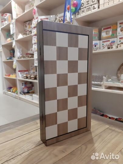 Шахматы, шашки из дерева магнитные 39см