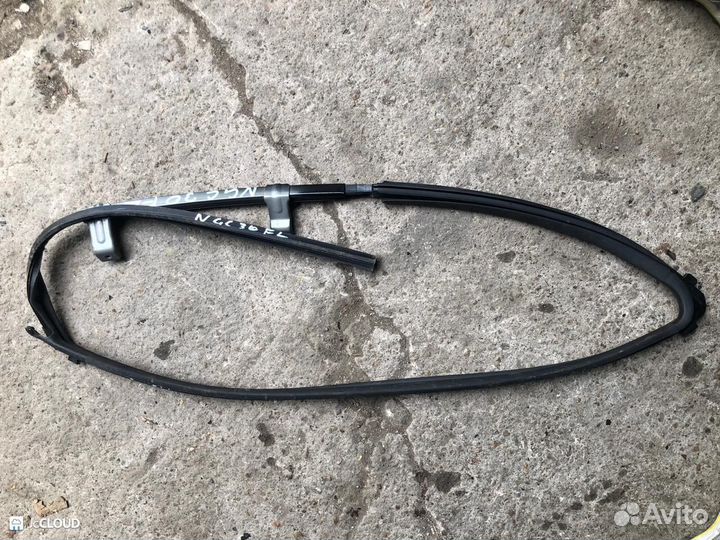 Направляющая стекла на toyota passo NGC30 1nrfe