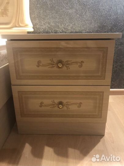 Кровать с тумбами и комод