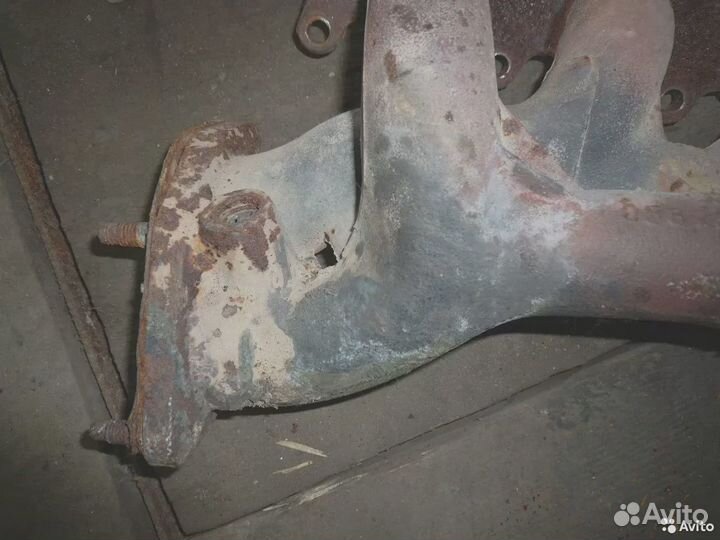 Коллектор выпускной Audi A4, A6, Passat B5 1.8 20V