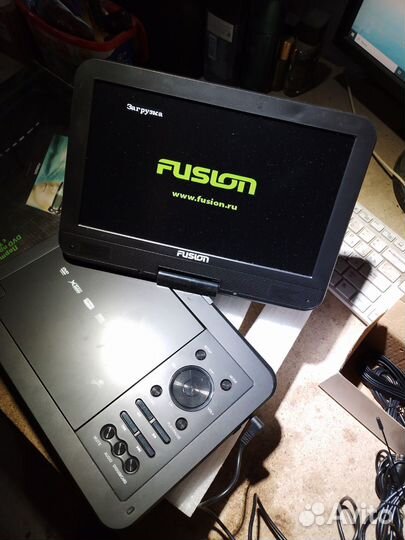 Портативный видеопроигрыватель