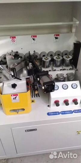 Кромкооблицовочный станок с чпу