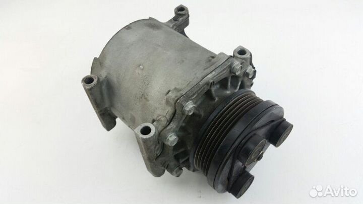 Компрессор кондиционера Mitsubishi Dingo CQ2A 4G15