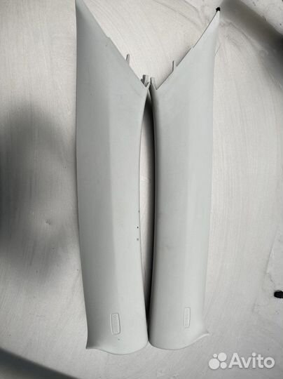 Volkswagen Tiguan обшивки передних стоек