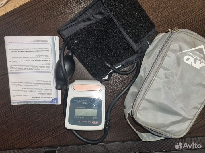 Тонометр полуавтоматический AND