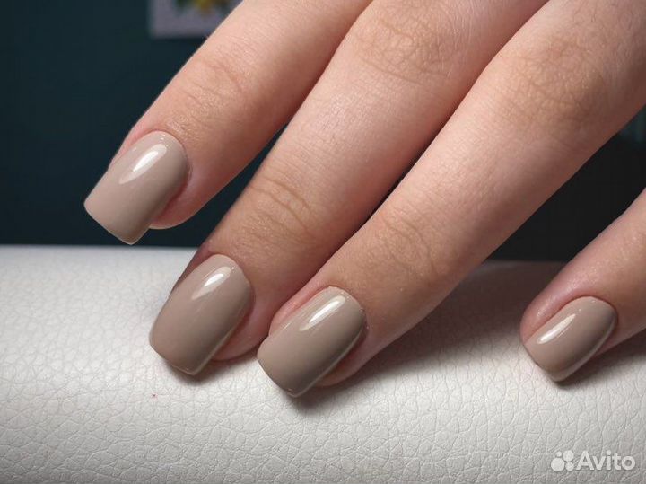 Маникюр Международная