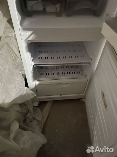 Холодильник атлант бу