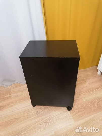 Тумба Икеа Микке. Доставка бесплатно